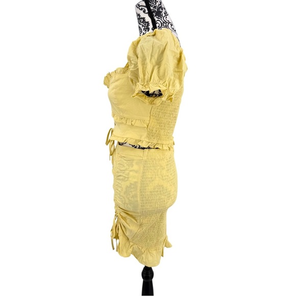 Story On Yellow Ruffle Lace-Up Puff Sleeve Crop Top & Ruched Mini Skirt Set, M - Picture 8 of 10